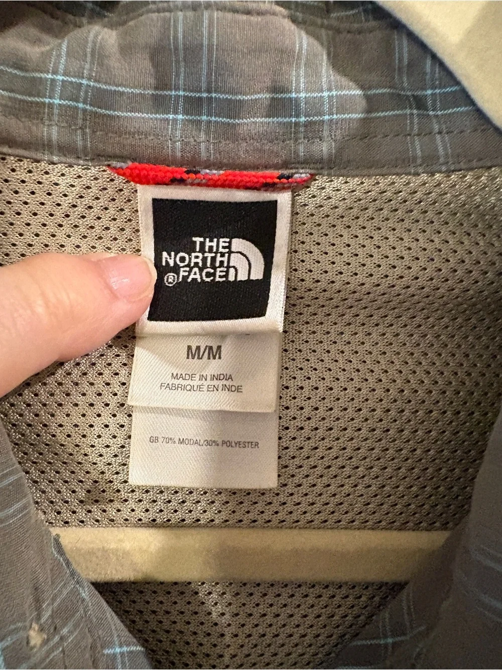 The North Face Plaid Button Down Shirt Men’s Medium Green Blue Outdoor Hiking